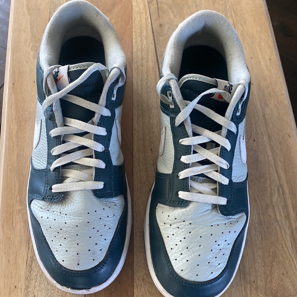 Nike Men’s Dunk Low Jungle Retro Premium Sneaker, 10.5